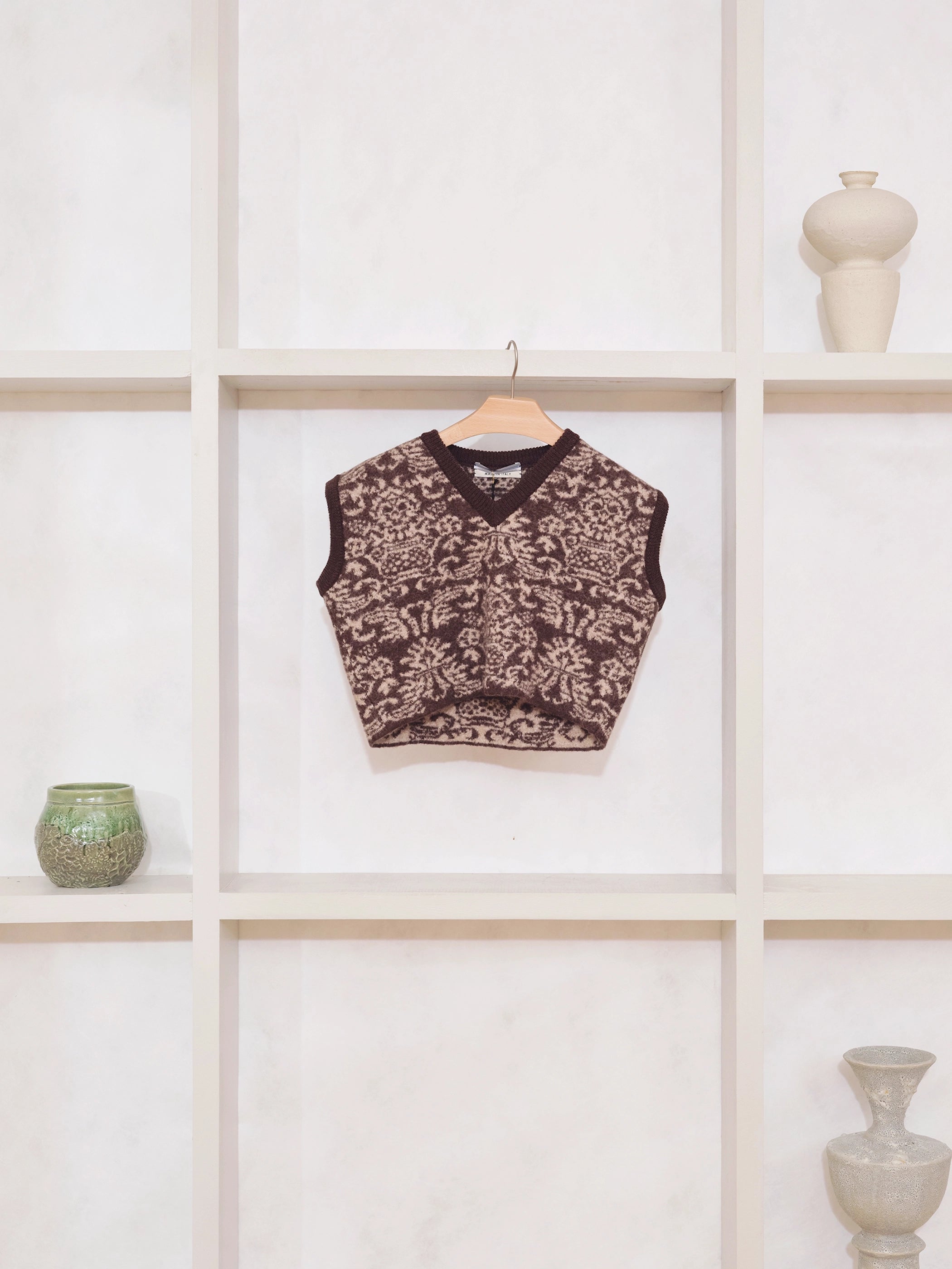 Crossery - Textured Vest | Patterns | - Hobbii.com