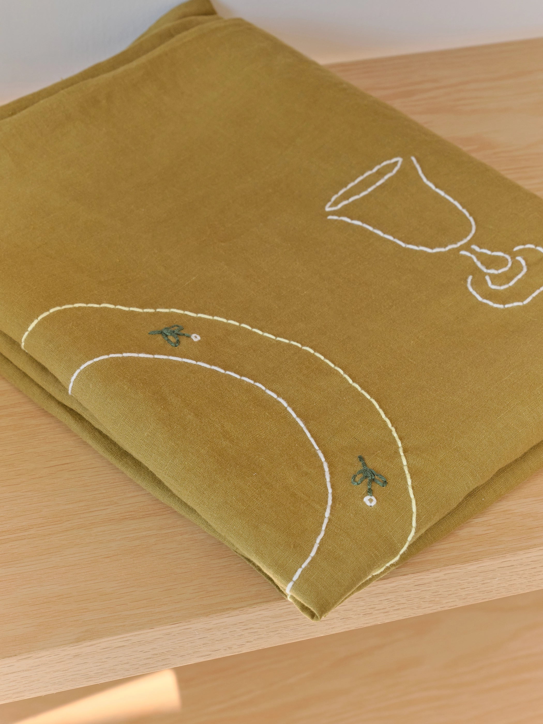 Le Grand Aïoli Tablecloth for 6