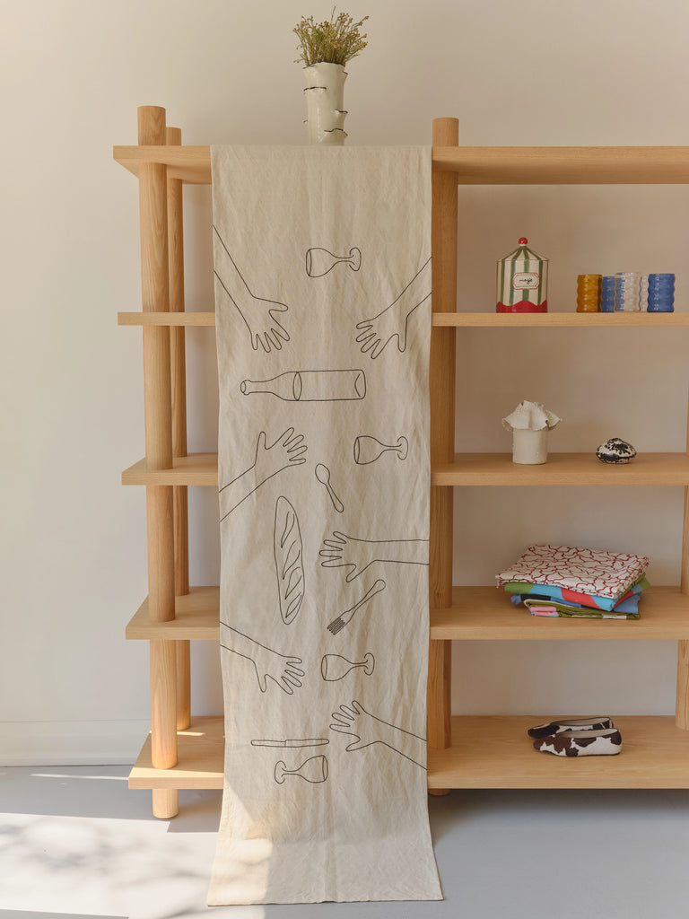 Chemin avec Mains Table Runner