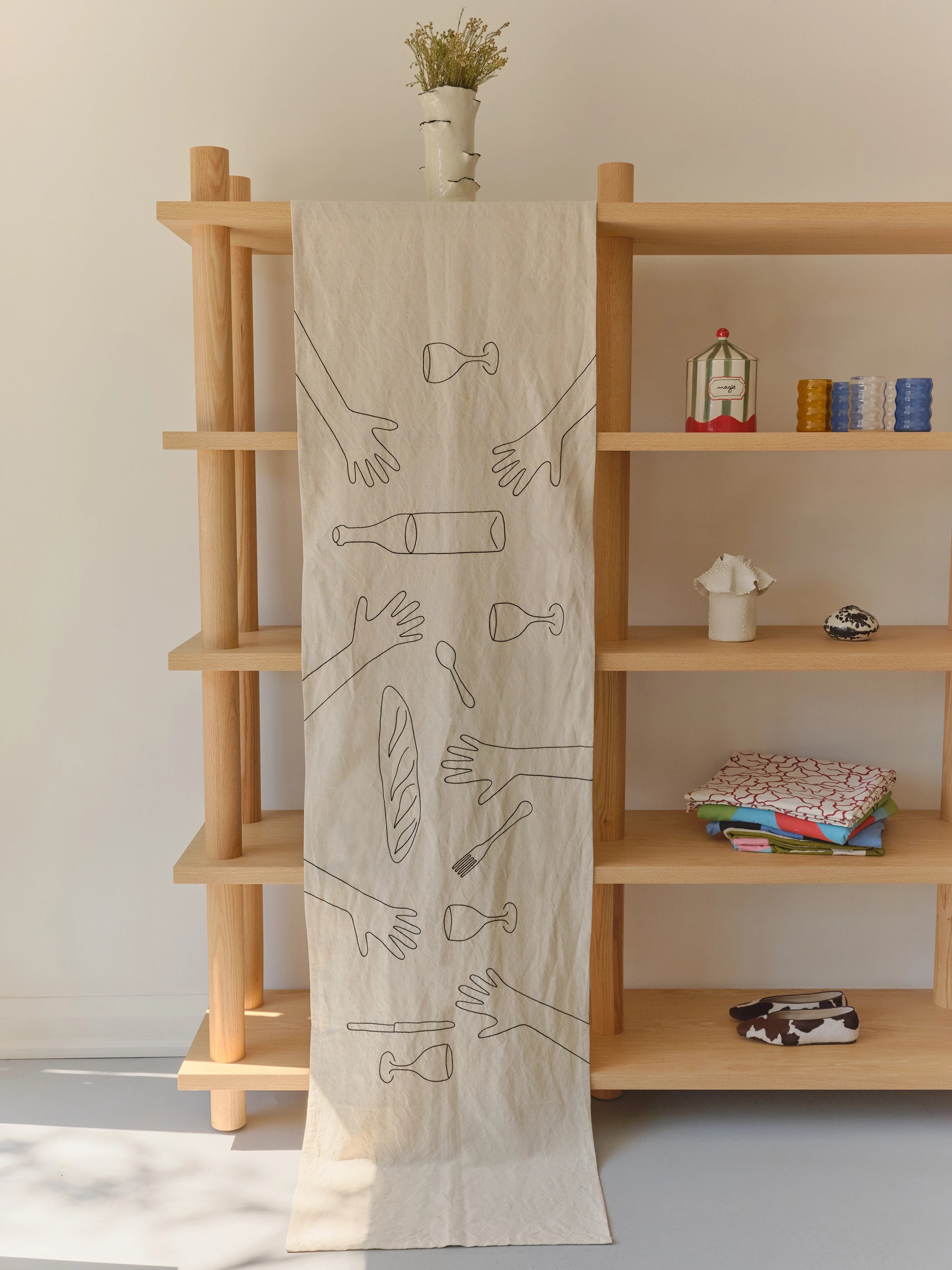 Chemin avec Mains Table Runner