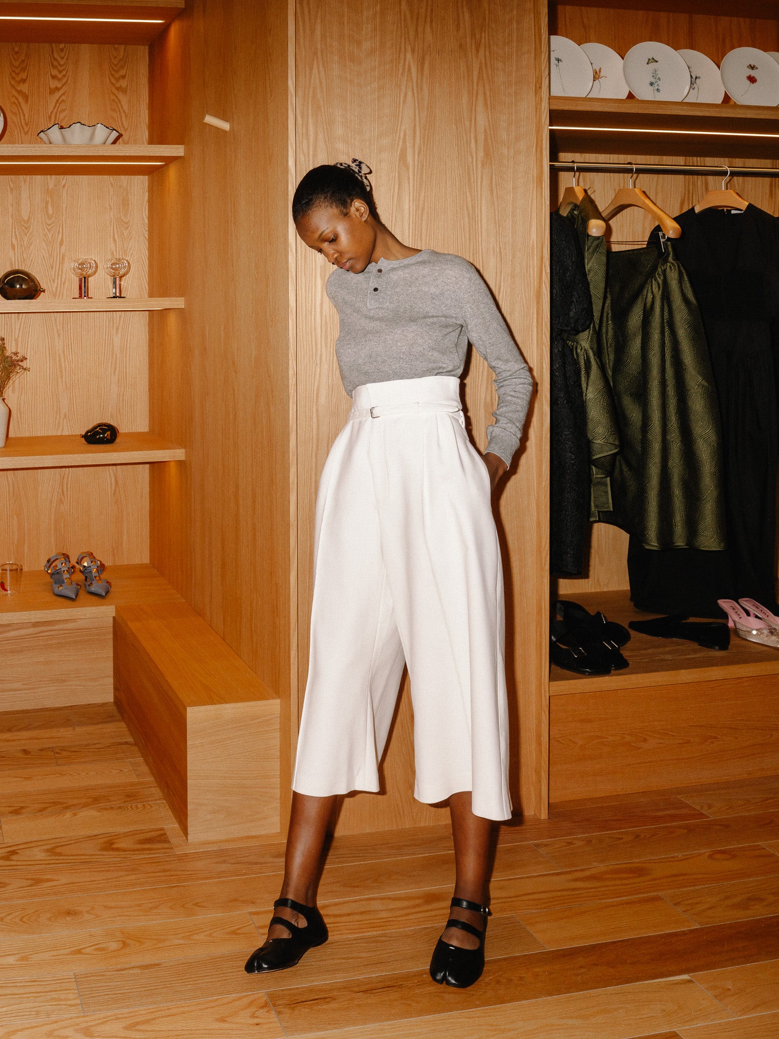 Wallis Belted Bermuda (White)