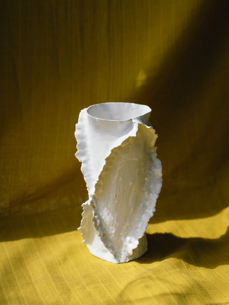 Harlequin Vase (White)