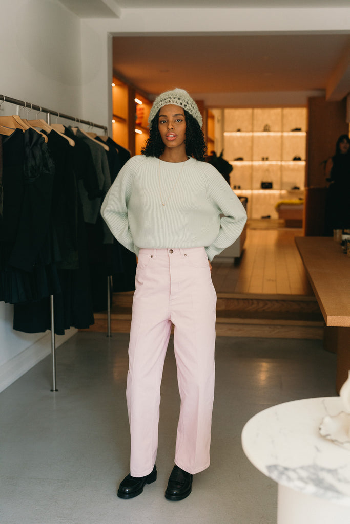 High-Waisted Jeans (Sakura)