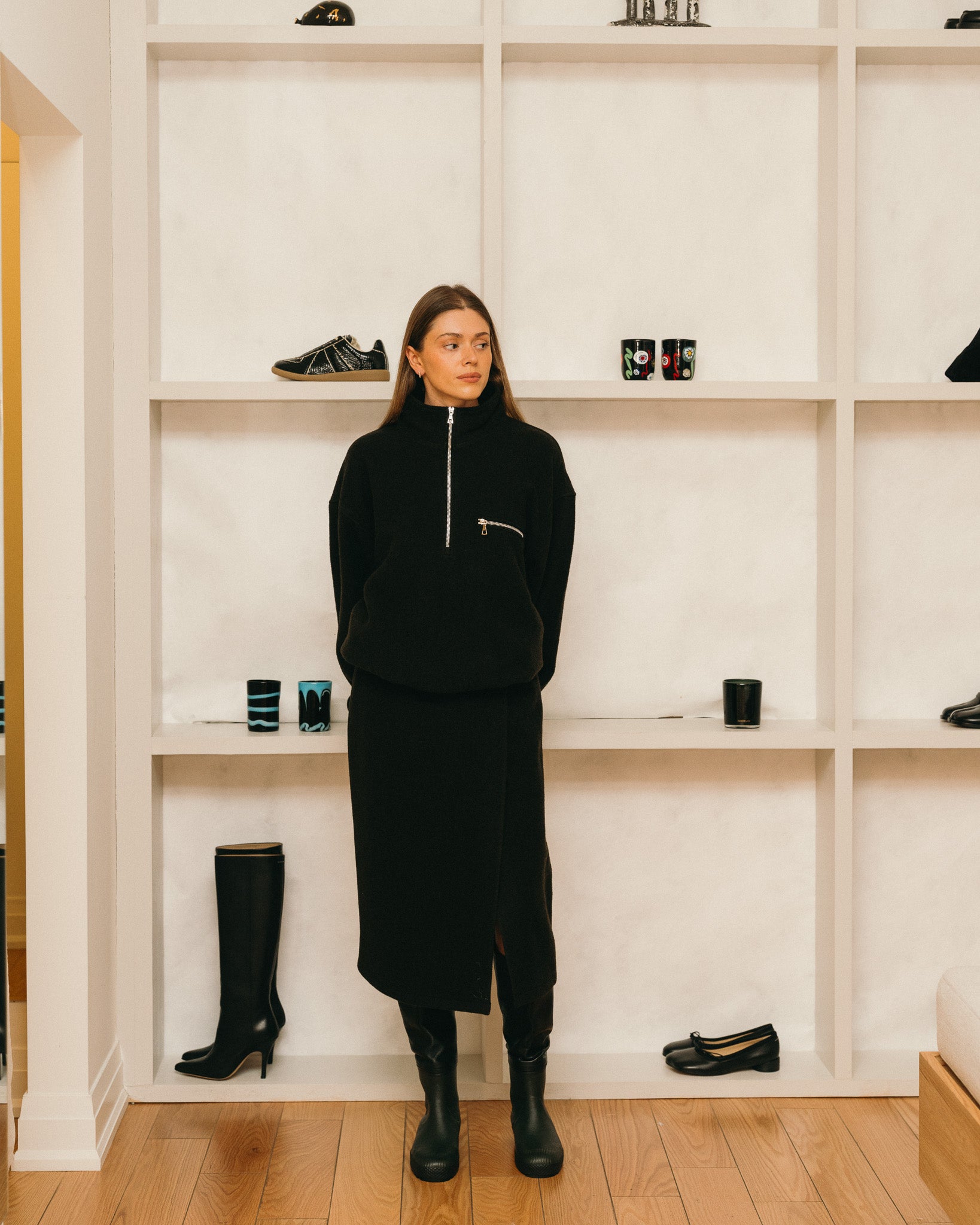 Tourbe Fleece Wrap Skirt (Black)