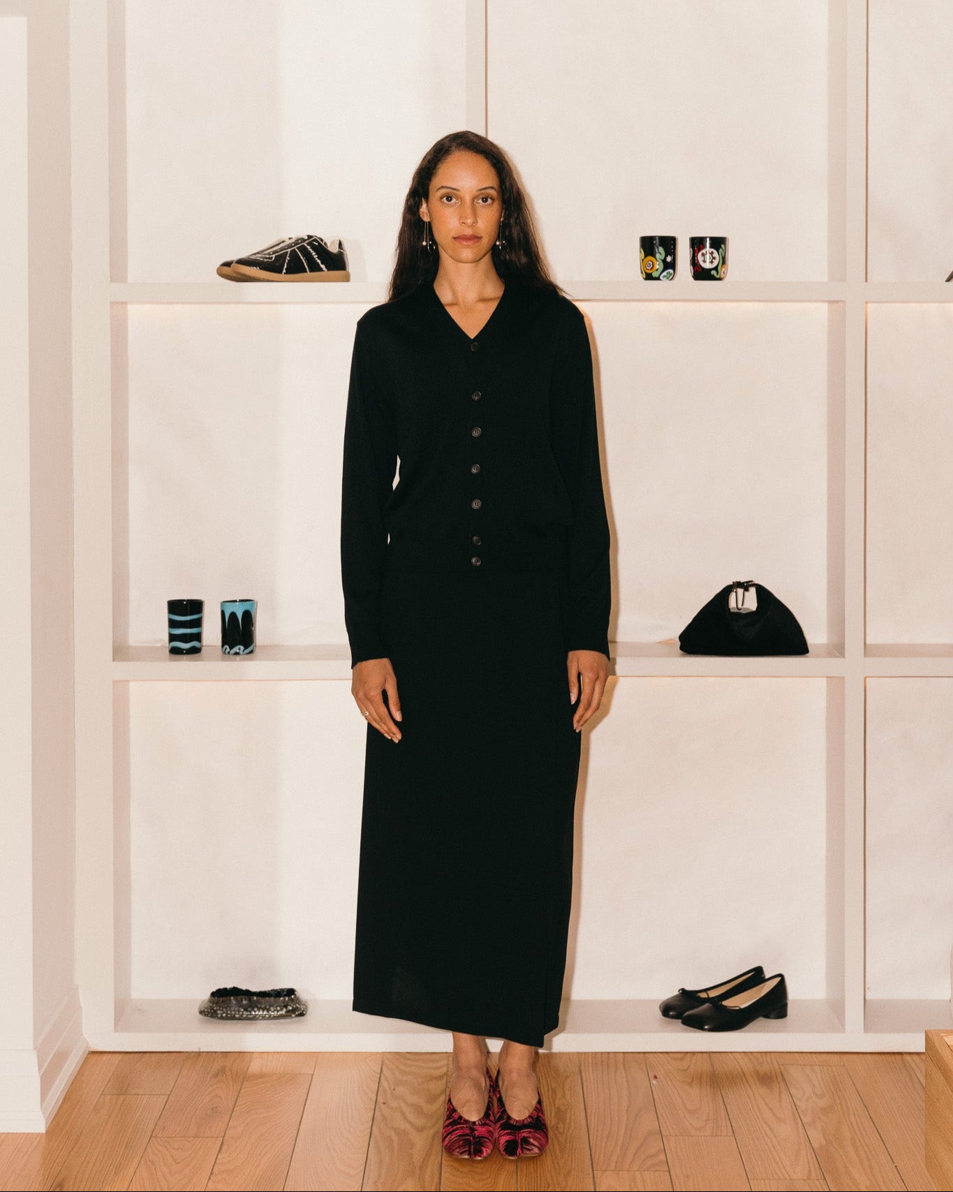 Pleated Long Skirt (Black)