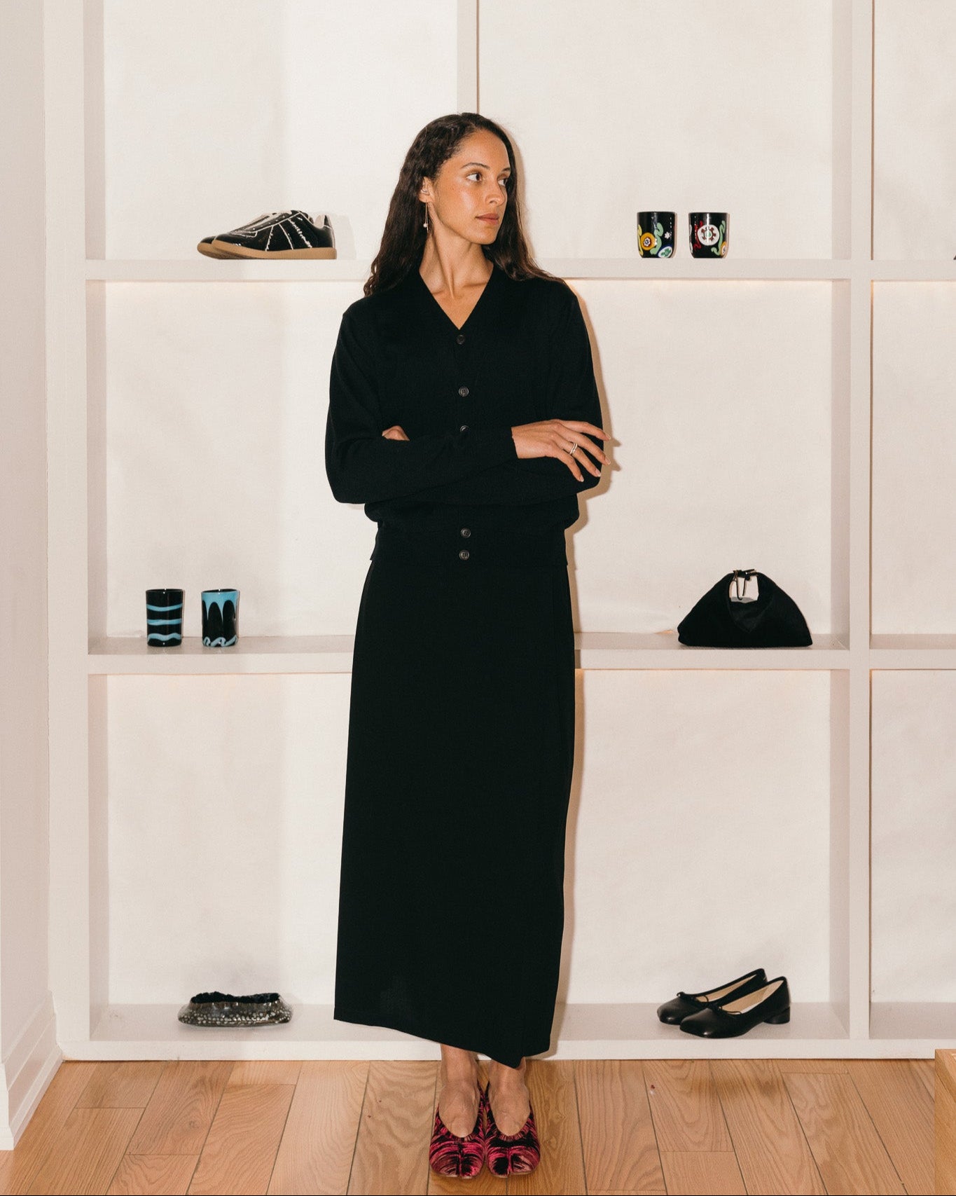 Pleated Long Skirt (Black)