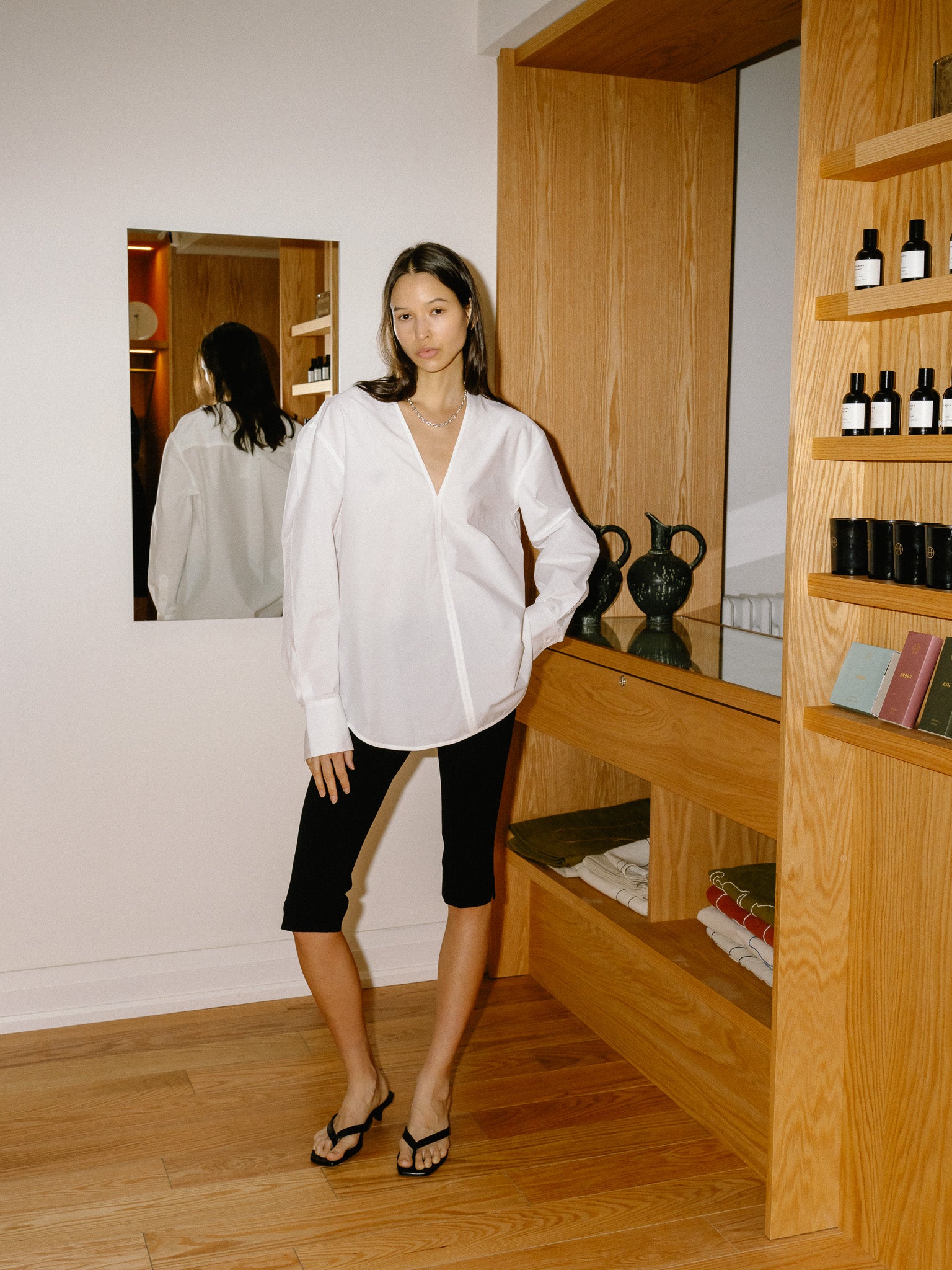 V-Neck Shirt (White)