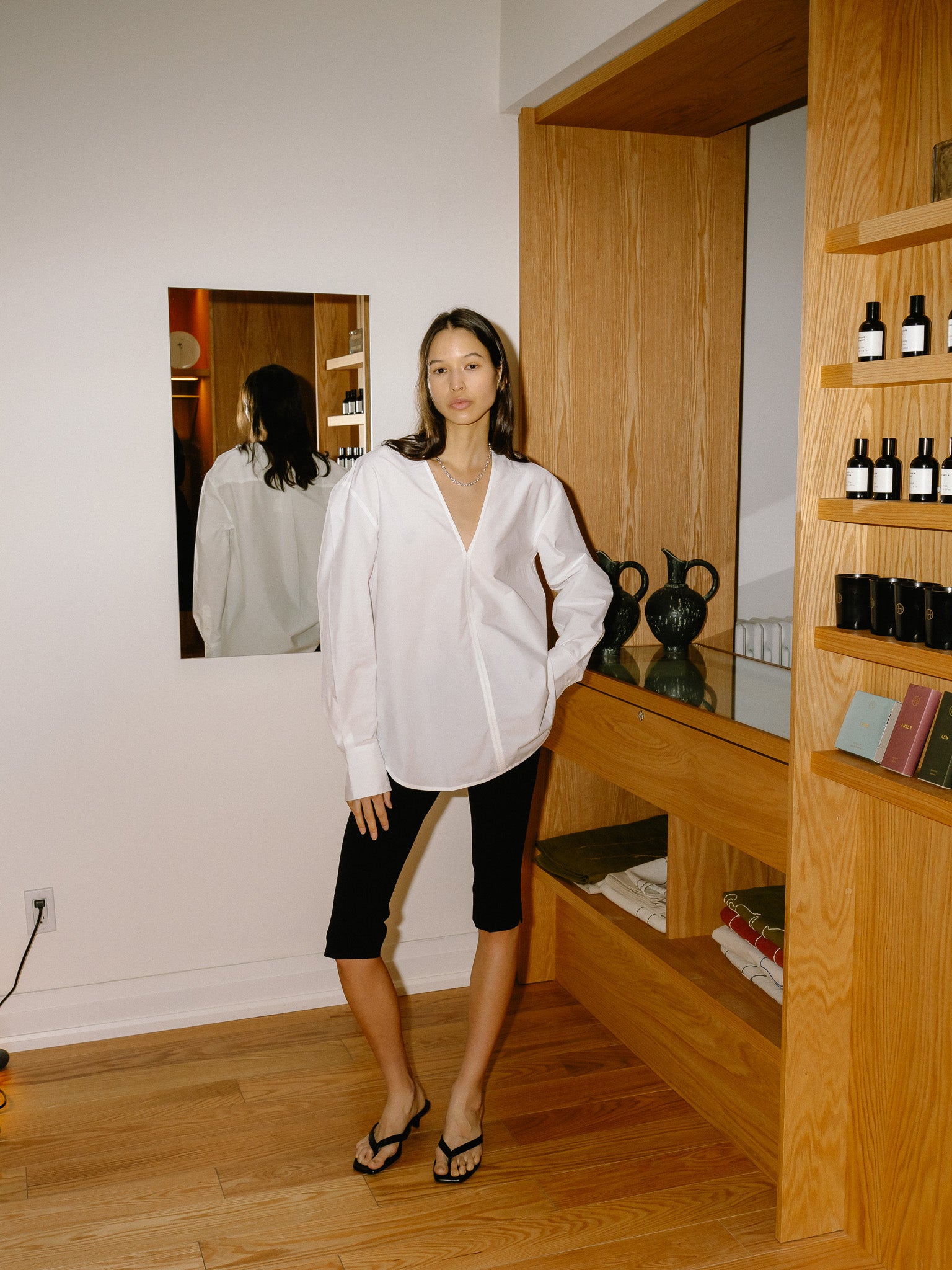 V-Neck Shirt (White)