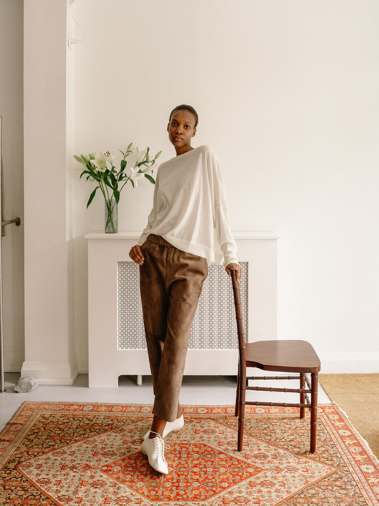 Carrot Pants Suede (Tortora)