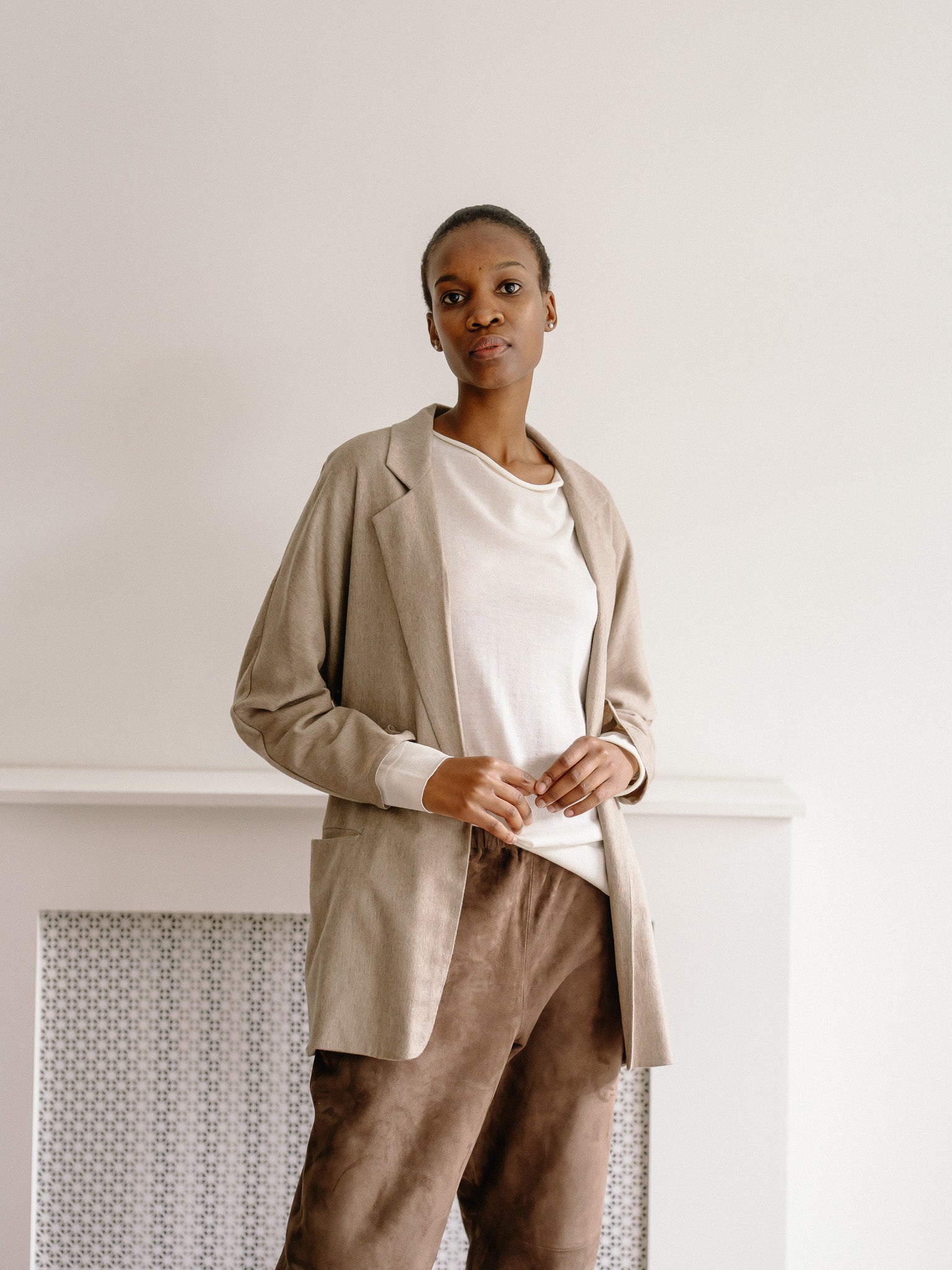 Carrot Pants Suede (Tortora)