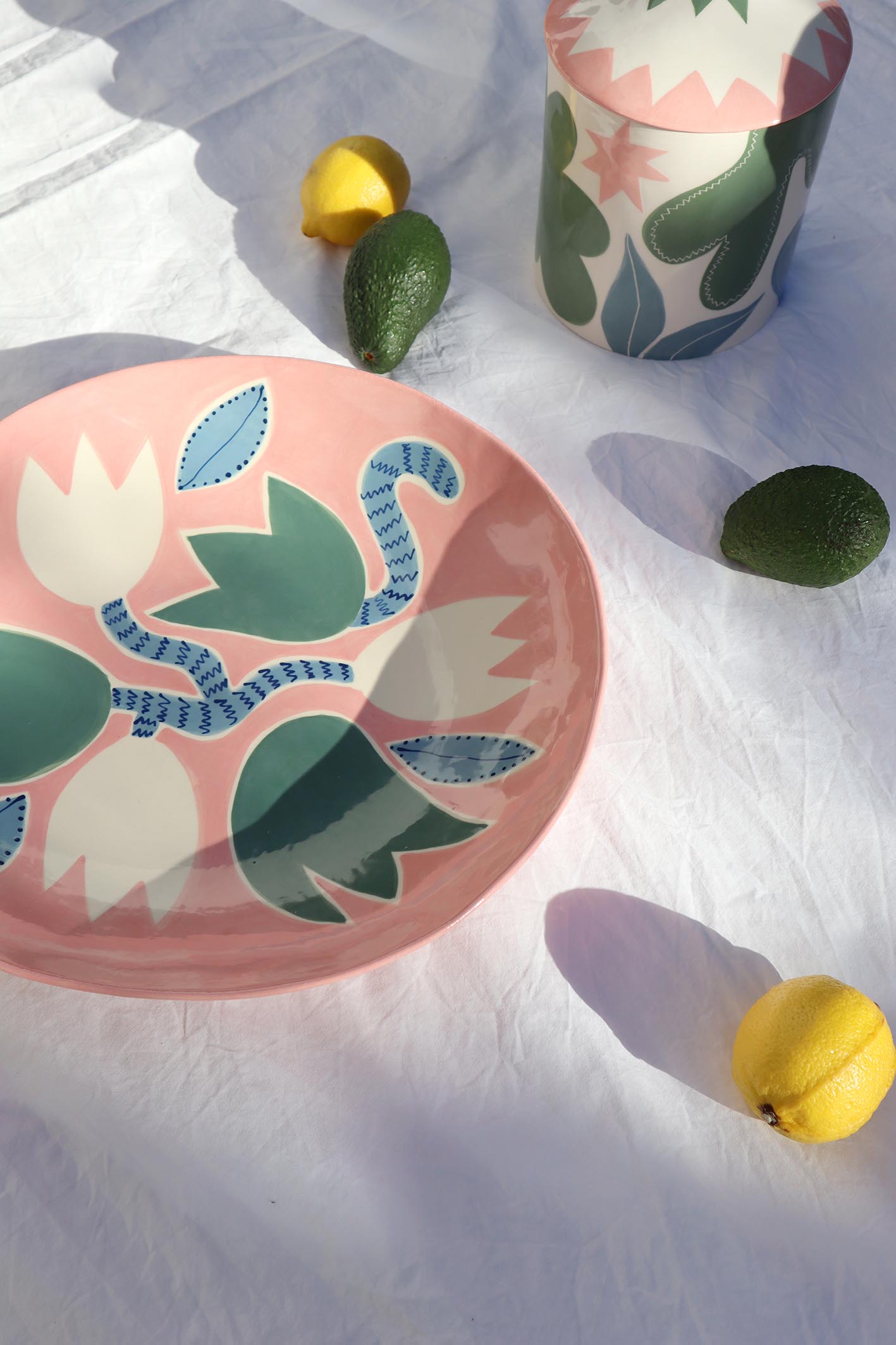 Tulip Fruit Platter (Pink)